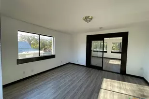 613 Central Texas Expy, Lampasas, TX 76550 - Photo 8