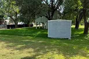 44 Starling Dr, Palacios, TX 77465 - Photo 10