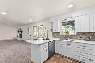 513 E 27th Ave, Belton, TX 76513 - Photo 12