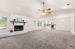 513 E 27th Ave, Belton, TX 76513 - Photo 4
