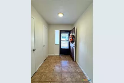 513 E 27th Avenue, Belton, TX 76513 - Photo 4