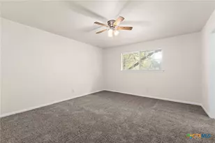 513 E 27th Ave, Belton, TX 76513 - Photo 16