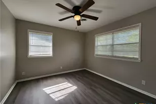 273 Meadow Ave, New Braunfels, TX 78130 - Photo 26