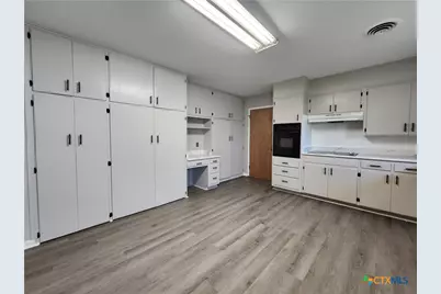 273 Meadow Avenue, New Braunfels, TX 78130 - Photo 8