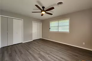 273 Meadow Ave, New Braunfels, TX 78130 - Photo 18