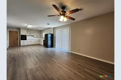 273 Meadow Avenue, New Braunfels, TX 78130 - Photo 4