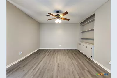 273 Meadow Avenue, New Braunfels, TX 78130 - Photo 2