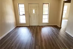 2303 Daisy Dr, Killeen, TX 76542 - Photo 2