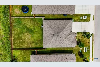 1046 Amble Oak, Seguin, TX 78155 - Photo 16