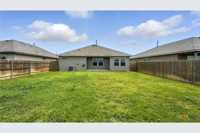 1046 Amble Oak, Seguin, TX 78155 - Photo 14
