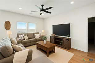 1046 Amble Oak, Seguin, TX 78155 - Photo 2