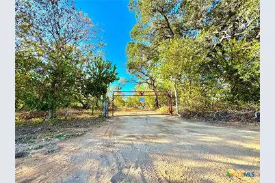 6052 Tenny Creek Rd, Luling, TX 78648 - Photo 6