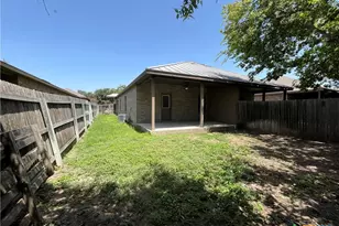 268 Rosalie, New Braunfels, TX 78130 - Photo 18