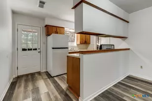 225/229 Country Acres Dr, Seguin, TX 78155 - Photo 10