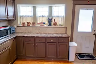 1704 Jackson St, Port Lavaca, TX 77979 - Photo 12