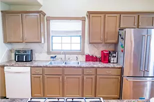 1704 Jackson St, Port Lavaca, TX 77979 - Photo 14