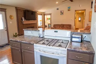 1704 Jackson St, Port Lavaca, TX 77979 - Photo 18