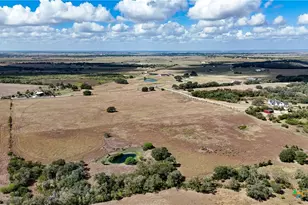 721 Branch Rd, Seguin, TX 78155 - Photo 14