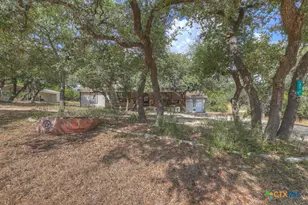 911 Heritage Hill, Canyon Lake, TX 78133 - Photo 4