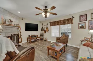 911 Heritage Hill, Canyon Lake, TX 78133 - Photo 12