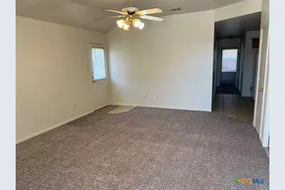 1409 Cinch #B, Killeen, TX 76549 - Photo 2