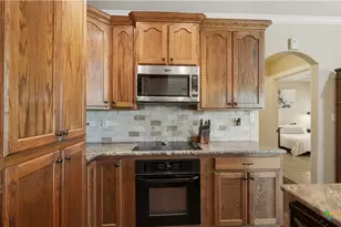 1138 Royal Eagle Dr, Fischer, TX 78623 - Photo 10