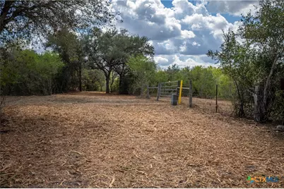 946 Fm 2718, Cuero, TX 77954 - Photo 34
