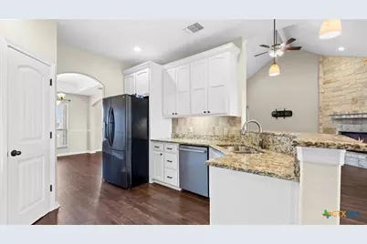 108 Haycraft Boulevard, Marion, TX 78124 - Photo 14