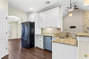 108 Haycraft Blvd, Marion, TX 78124 - Photo 14