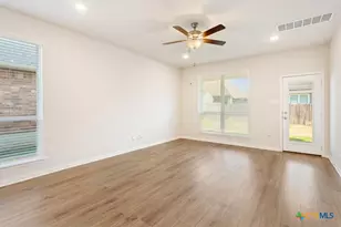 1044 Shelby Dr, Belton, TX 76513 - Photo 16