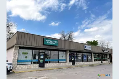 412 N King Street, Seguin, TX 78155 - Photo 2