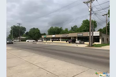 412 N King Street, Seguin, TX 78155 - Photo 4