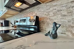 86 Kingfisher St, Port O'Connor, TX 77982 - Photo 10