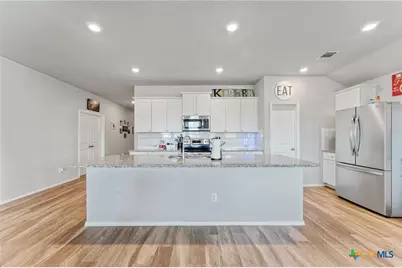 2946 Daisy Meadow, New Braunfels, TX 78130 - Photo 2