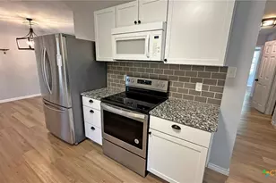 105 E Cherokee Dr, Harker Heights, TX 76548 - Photo 4