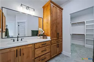 156 Firewheel Loop, Floresville, TX 78114 - Photo 30