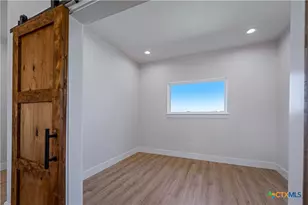 156 Firewheel Loop, Floresville, TX 78114 - Photo 18