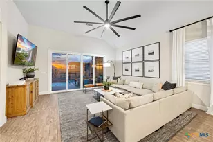 1189 Hammock Gln, New Braunfels, TX 78132 - Photo 6