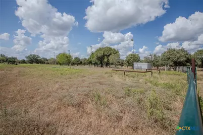 13888 Fm 236, Victoria, TX 77905 - Photo 36