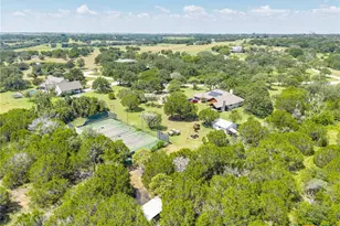 725 Co Rd 300, Hamilton, TX 76531 - Photo 38