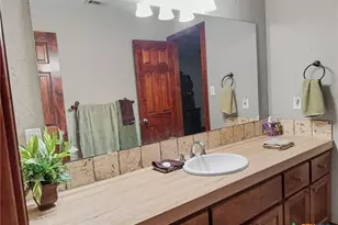 725 Co Rd 300, Hamilton, TX 76531 - Photo 16