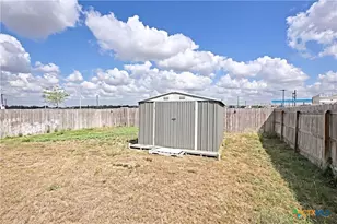 2973 Greenbriar, Seguin, TX 78155 - Photo 36