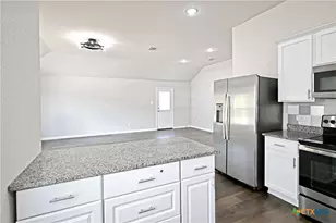 2973 Greenbriar, Seguin, TX 78155 - Photo 12