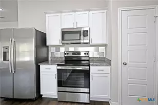 2973 Greenbriar, Seguin, TX 78155 - Photo 10