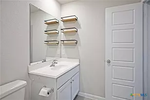 2973 Greenbriar, Seguin, TX 78155 - Photo 32