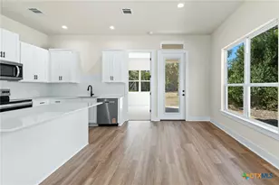 223 W Allen St, Bartlett, TX 76511 - Photo 10