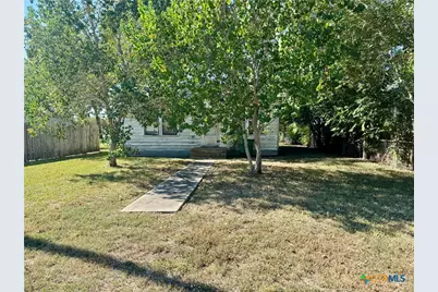 1409 E Commercial Street, Victoria, TX 77901 - Photo 2