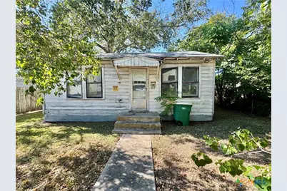 1409 E Commercial Street, Victoria, TX 77901 - Photo 1