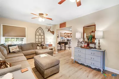 524 E 13th Avenue, Belton, TX 76513 - Photo 4