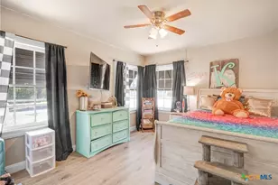 524 E 13th Ave, Belton, TX 76513 - Photo 24